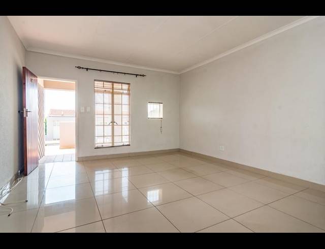 2 BEDROOM APARTMENT FOR SALE IN MORNINGSIDE